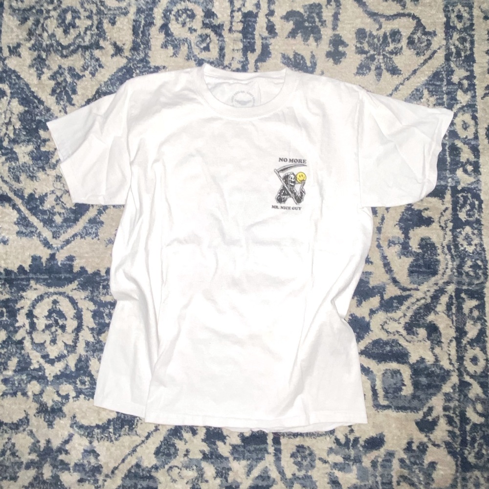 🚚 moving sale 5/$5 boys grapic tee
